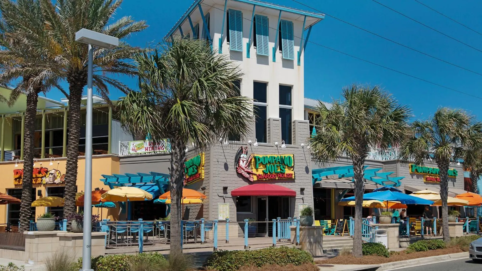 Water Park On-Site! 2 Beachfront Master Suites! Corner Balcony Views! Panama City Beach USA