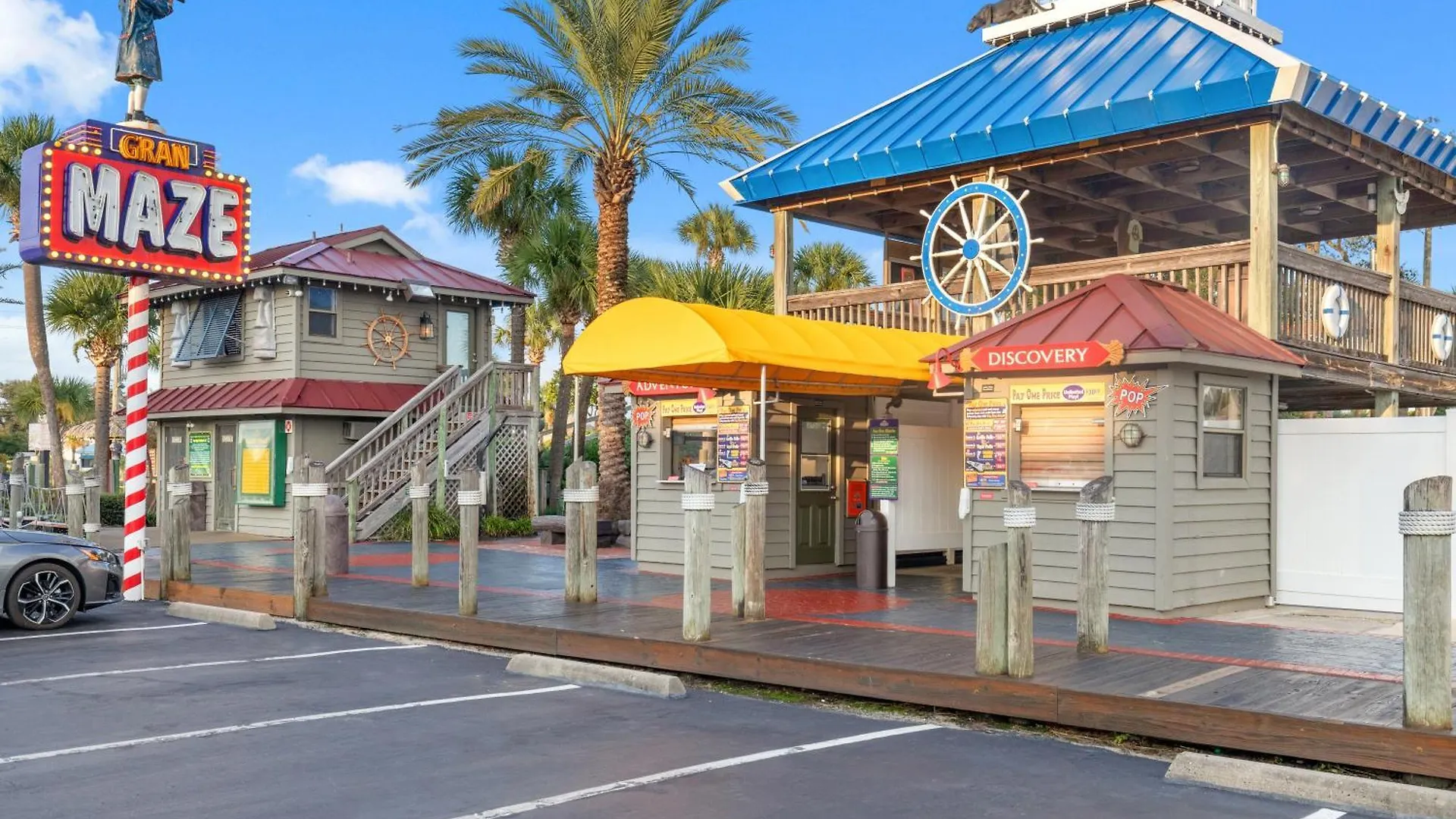 Water Park On-Site! 2 Beachfront Master Suites! Corner Balcony Views! Panama City Beach 0*,  USA